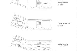 Casa indipendente elevata metratura