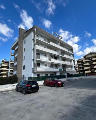 3 LOCALI A APRILIA