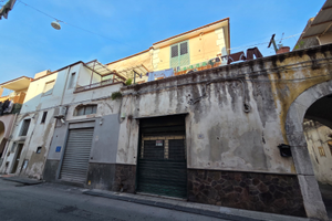 Locale commerciale Sarno, via Roma