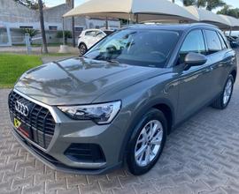 AUDI Q3 35 TDI S tronic Business