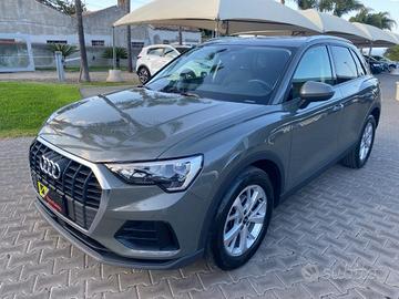 AUDI Q3 35 TDI S tronic Business