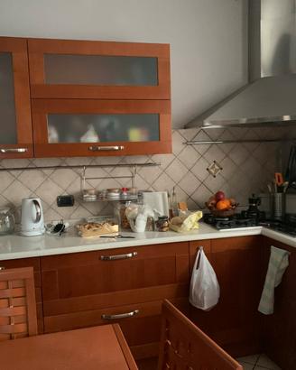 cucina in legno ciliegio marca Snaidero