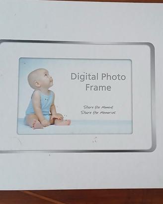 Digital photo frame