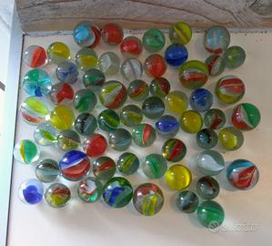 Biglie in vetro e palline per Flipper