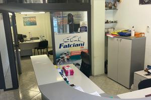 Locale commerciale Via Lungomare Colombo Salerno