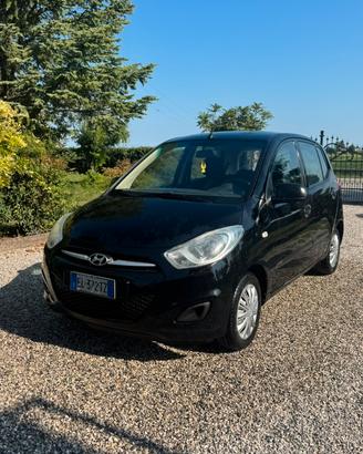 Hyundai 2012 1.1 benzina