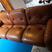 divano pelle inizi anni '70