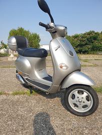 vespa et4 150