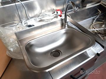 Lavandini inox con leva al ginocchio a prezzo spec