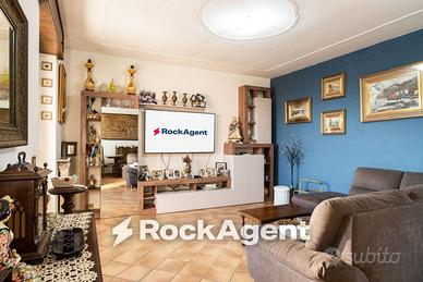 Appartamento di 130 m² con 3 locali e box auto a M