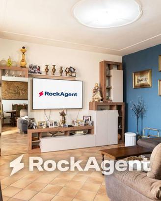 Appartamento di 130 m² con 3 locali e box auto a M