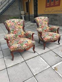 Coppia poltrone restaurate fine 800