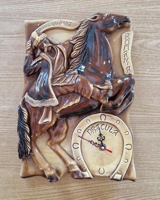 Orologio da parete vintage di Dracula in ceramica