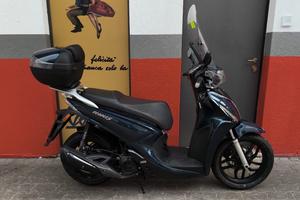 Kymco People S 200