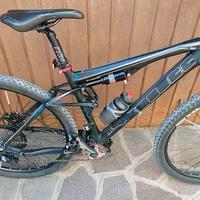 Mountain bike bi-ammortizzata in perfetto stato