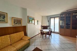 2 LOCALI A FORESTO SPARSO