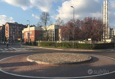 Loft soppalcato con posto auto incluso zona Ortica