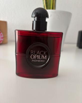 Profumo YSL black opium eau de parfum