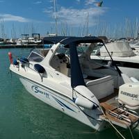 Barca Saver 690 cabin sport