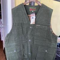 Vari gilet da caccia o da pesca