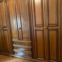 Armadio enorme in legno