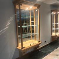 Vetrinetta espositiva.