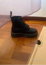 Dr Martens Scarpa Sinclaire Zip