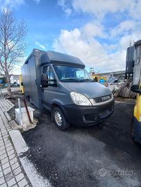 AUTONEGOZIO paninoteca ambulante food truck