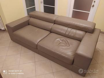 Divano in pelle vera