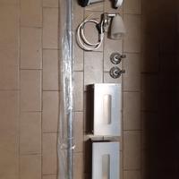 Lotto di accessori da bagno