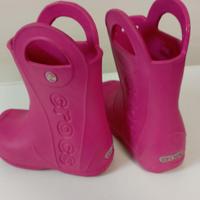 Stivali di gomma Crocs per bambini.