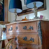 Coppia di lampade in metallo base traforata