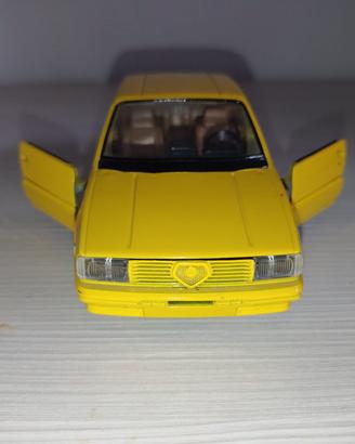 Alfa Romeo 33 1/24 Burago Bburago Vintage