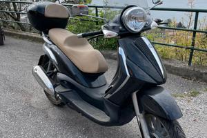 Beverly Tourer 300 anno 2009 km 9821 gomme nuove