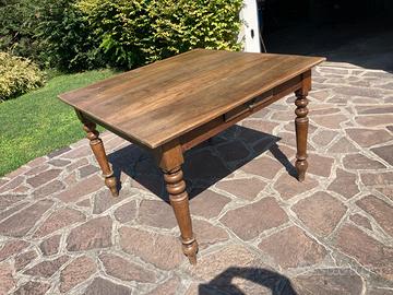 Tavolo antico