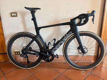 Bici da corsa Cervelo in carbonio