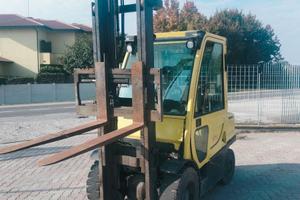 Carrello Elevatore / Muletto Hyster Diesel Cabin.