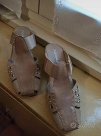 Sandali Melluso con zeppa e strass – Vera Pelle