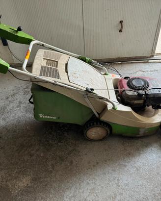 Macchina taglia erba 4t