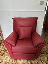 Poltrona Relax alzapersona elettrica in ecopelle