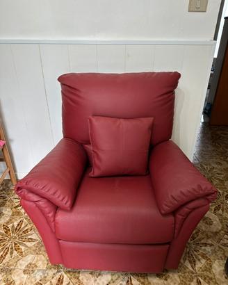 Poltrona Relax alzapersona elettrica in ecopelle