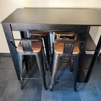 Tavolo alto con 4 sgabelli