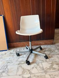 Sedia da scrivania IKEA SNILLE bianca cin ruote