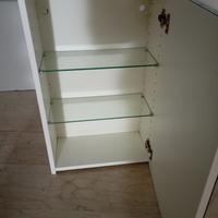 Specchio contenitore