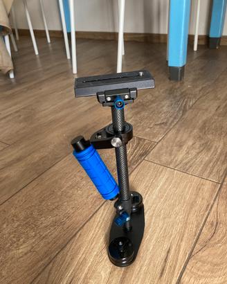 Steadycam per fotocamere e videocamere