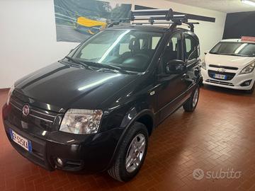 Fiat Panda 1.3 MJT 16V DPF 4x4 Climbing