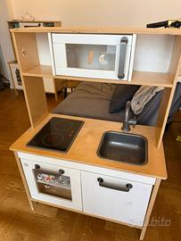 Cucina ikea legno bimbi