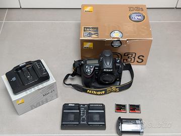 Kit Nikon D3s + Obiettivi + Accessori