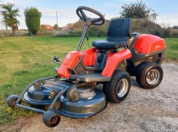trattorino tagliaerba Husqvarna 