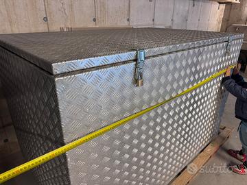 Baule porta attrezzi per furgone